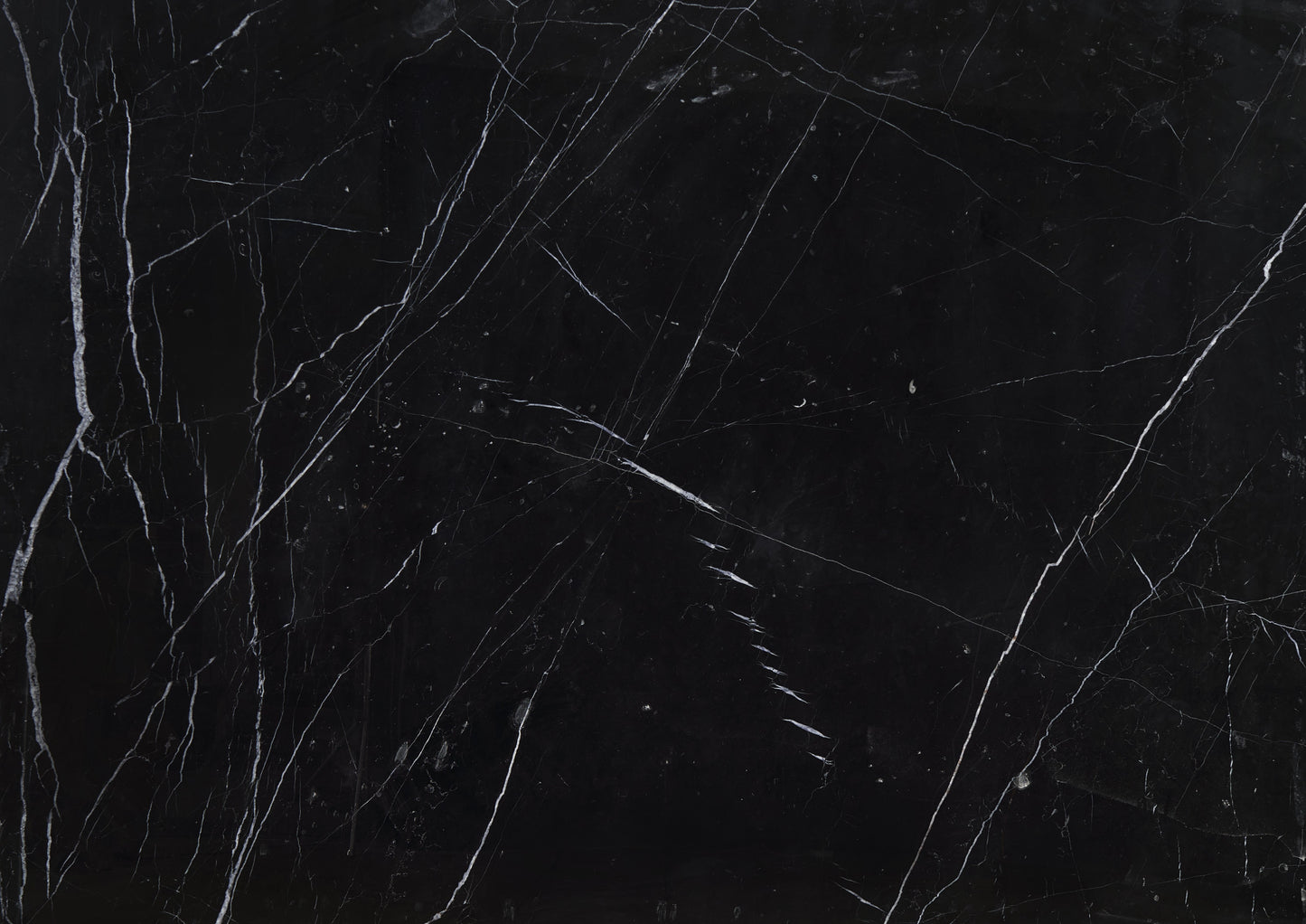 NERO MARQUINA